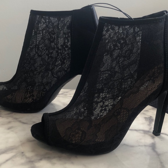 Black mesh heels, 4 inch, new, never worn. Size US 8 - Picture 4 of 6